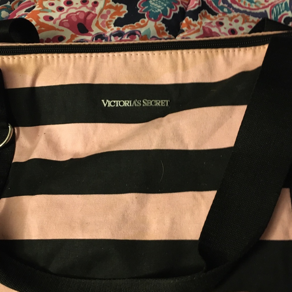 Victorias Secret duffle bag - Picture 1 of 3